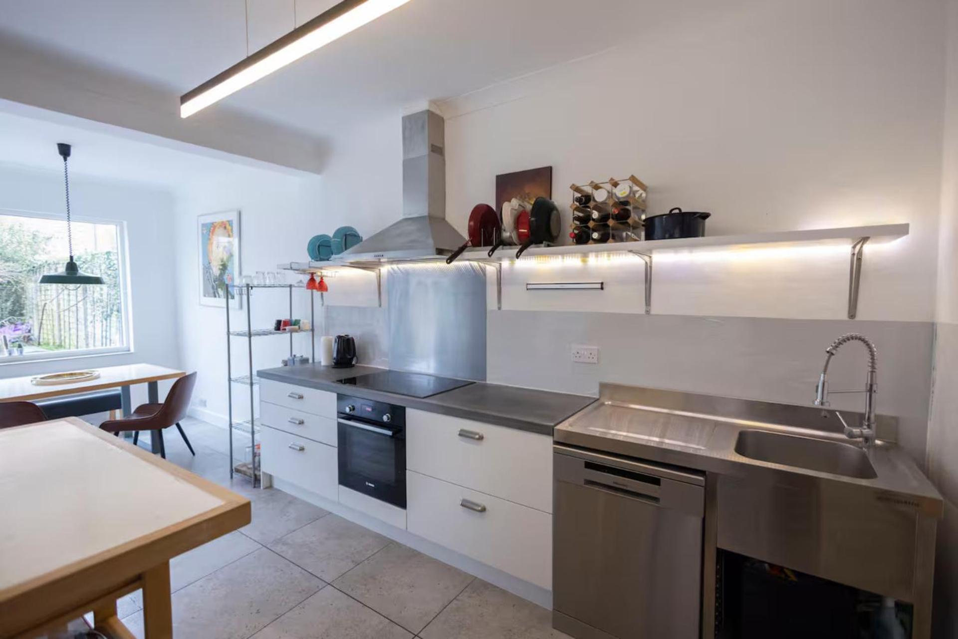 Casa de Férias Town House - Great Transport Links Londres